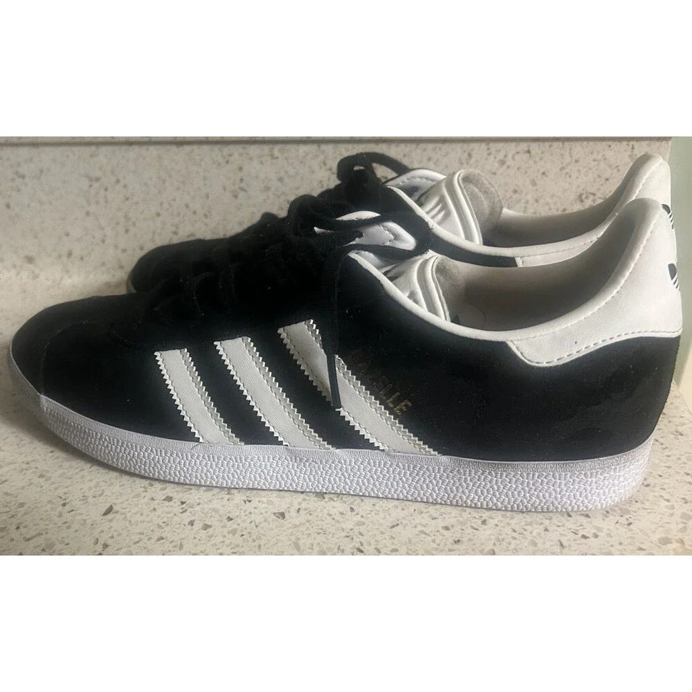 Adidas Gazelle Black Suede White Stripes /Soles Mens Sz 9 Sneakers Sport Shoes